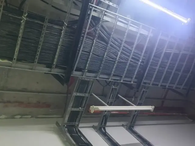 Overhead cable trays