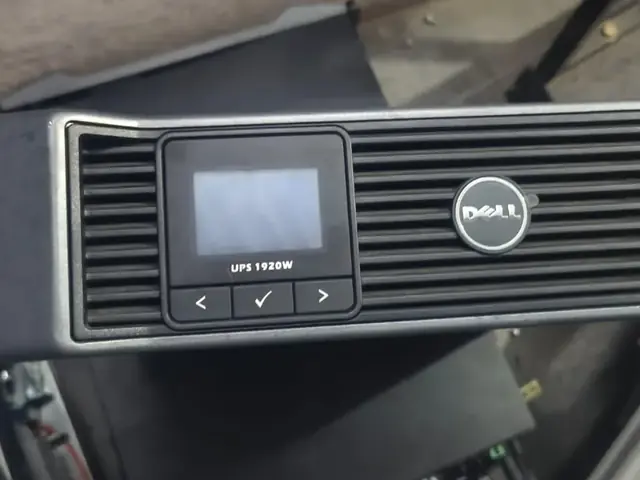 Rack-mount UPS