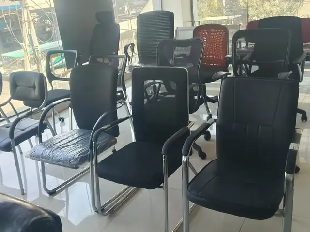 Visitor and conference chairs